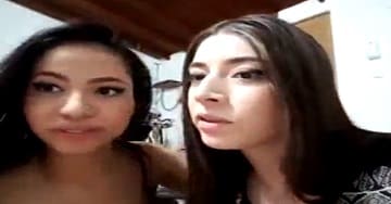 Hermanas muy putas se masturban en las webcam
